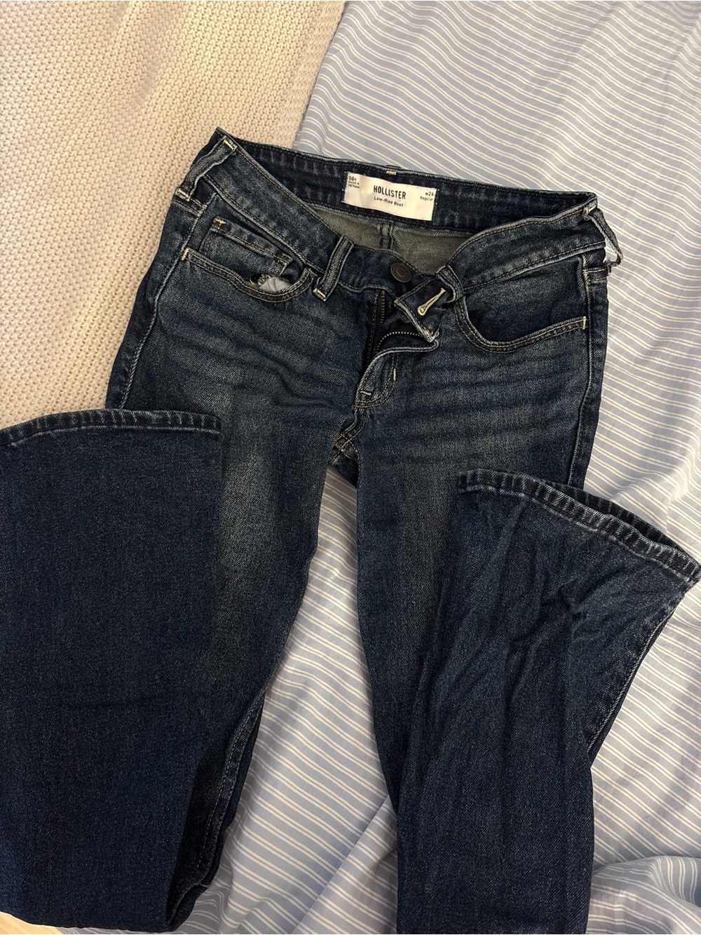 Hollister Women’s Dark Indigo Wide Leg Jeans